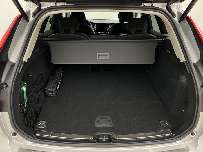 Volvo XC60 T6 AWD RECHARGE PLUS DARK AUT