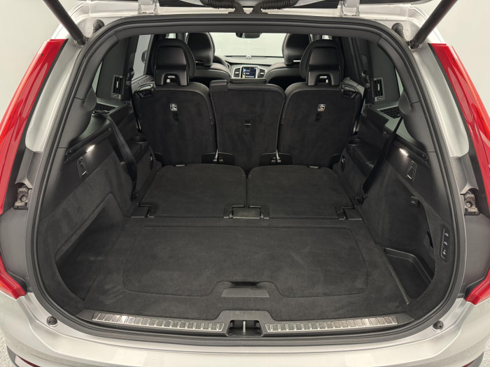 Volvo XC90 B5 AWD R-Design AUT REZERVACE