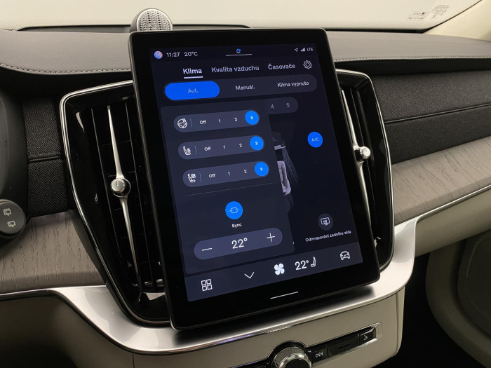 Volvo XC90 T8 AWD RECHARGE DARK ULTRA 7m