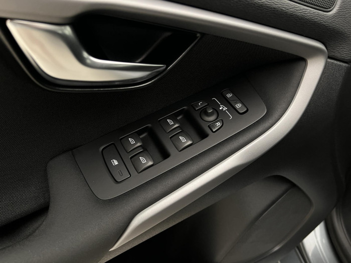 Volvo V40 D2 BLACK EDITION 2.0 d Edition