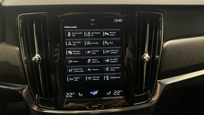 Volvo V90 CROSS COUNTRY D4 AWD REZERVACE 2.0 d