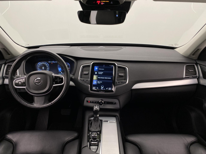 Volvo XC90 D5 AWD MOMENTUM AUT 7míst 2.0 d Momentum