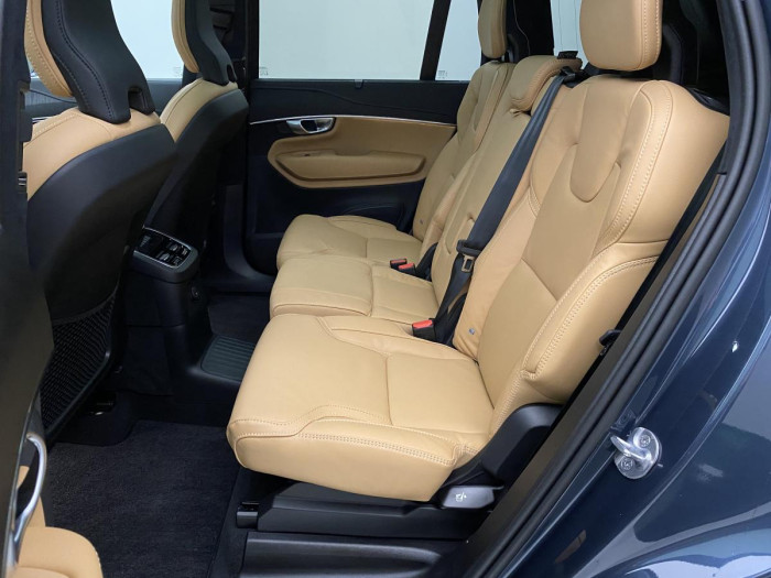 Volvo XC90 T8 AWD BRIGHT ULT REZERVACE