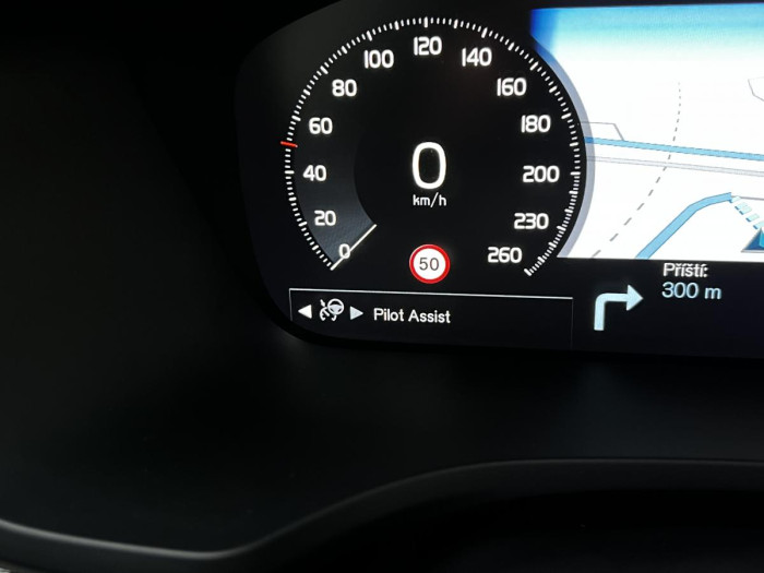 Volvo V60 T4 R-DESIGN AUT 1.maj.
