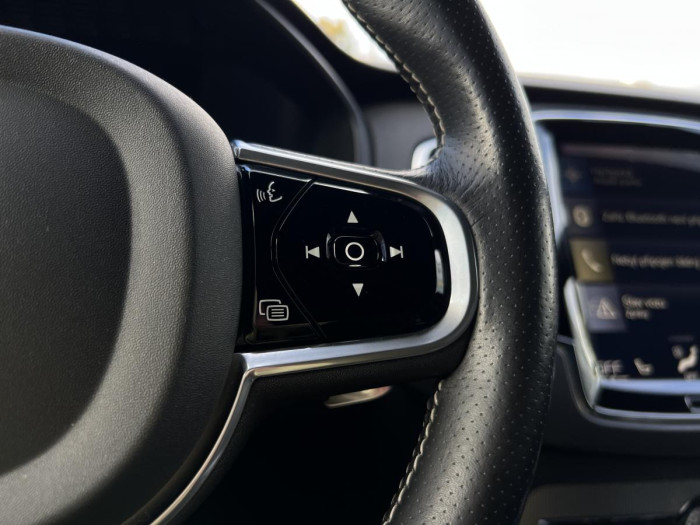 Volvo XC90 D5 AWD R-DESIGN 7MÍSTNÁ Aut 2.0 d