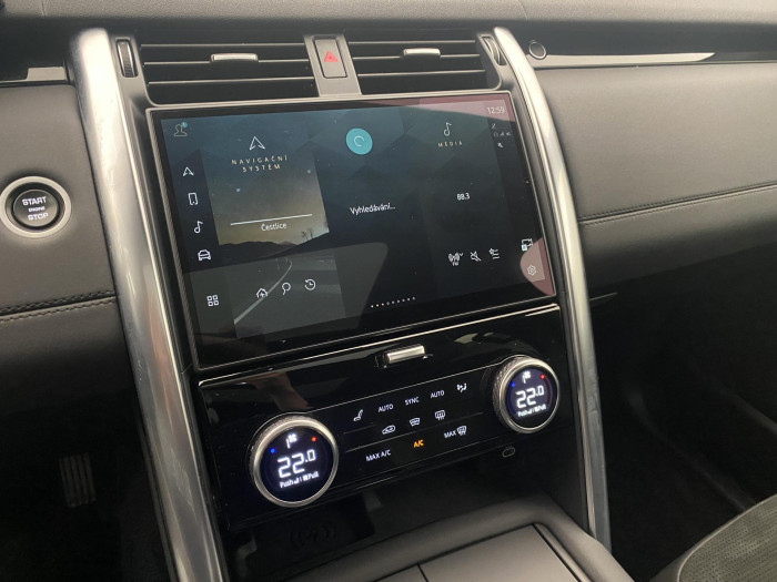 Land Rover Discovery D300 HSE AWD AUT 7míst 3.0 d