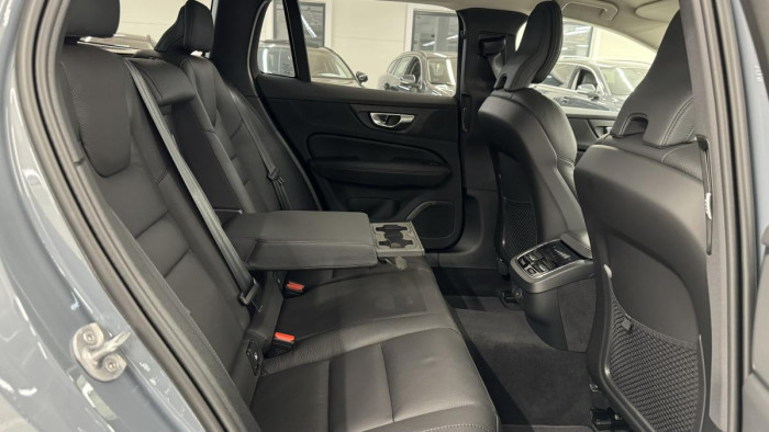 Volvo V60 CROSS COUNTRY REZERVACE