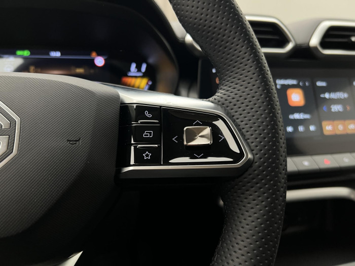 MG ZS 1.5 EMOTION HYBRID+ AUT CZ