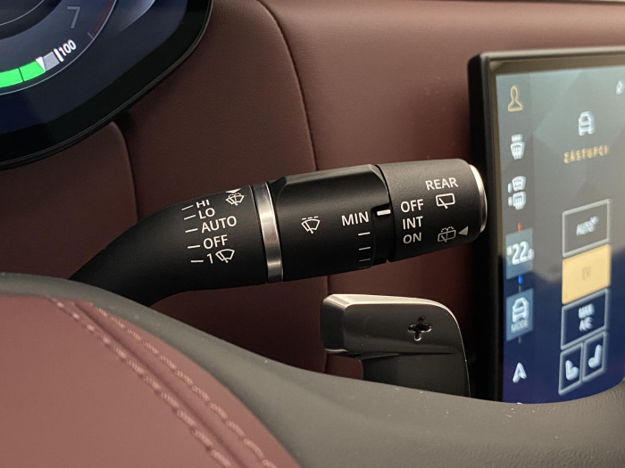 Land Rover Range Rover P550e AUTOBIOGRAPHY