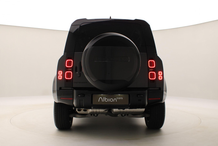 Land Rover Defender 110 D300 X-DYNAMIC HSE AWD AUT 3.0 d Dynamic