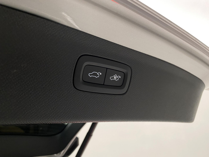 Volvo XC90 T8 AWD RECHARGE BRIGHT PLUS 7m