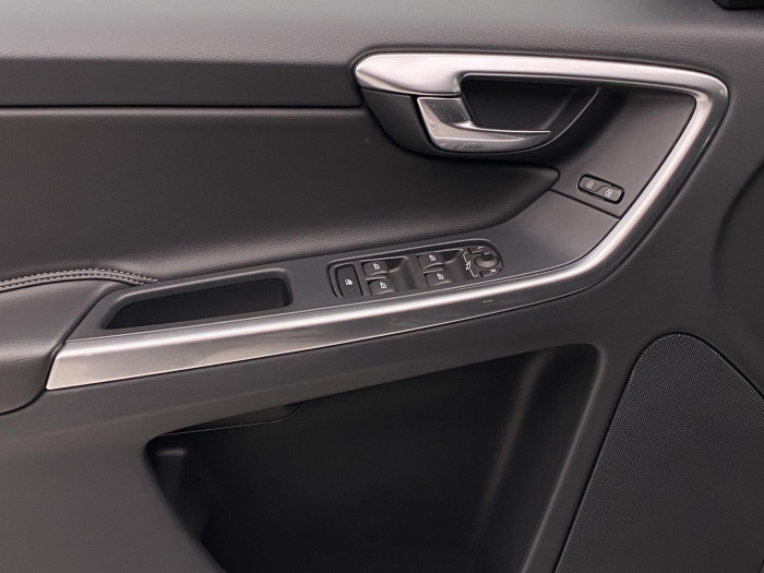 Volvo XC60 D4 AWD MOMENTUM AUT 2.4 d Momentum