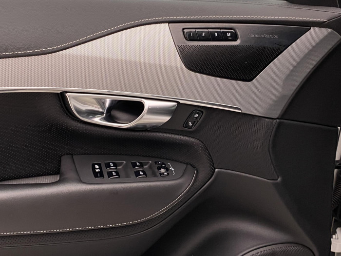 Volvo XC90 B5 AWD R-DESIGN AUT CZ