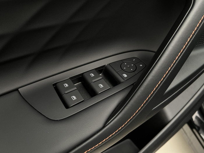 MG HS 1.5 TGI EMOTION 7DCT AUT CZ