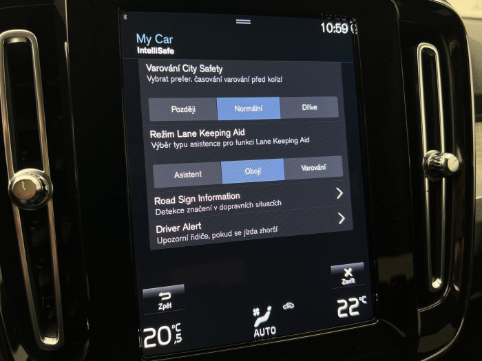 Volvo XC40 T2 MOMENTUM AUT 1.maj. 1.5 Momentum