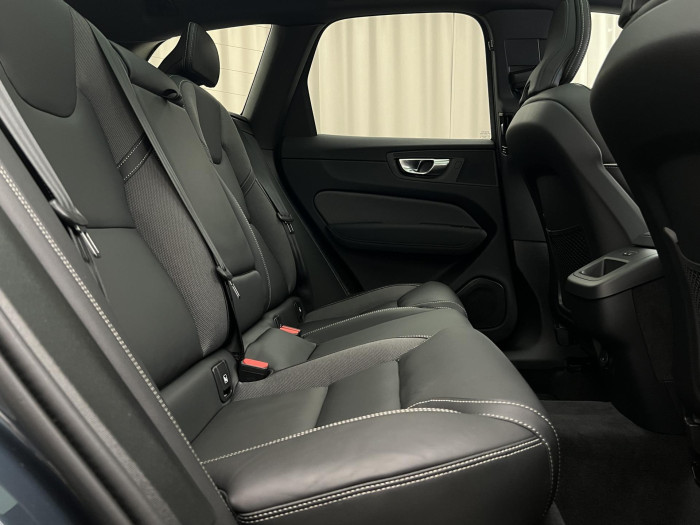 Volvo XC60 B5 AWD BLACK EDITION PLUS AUT