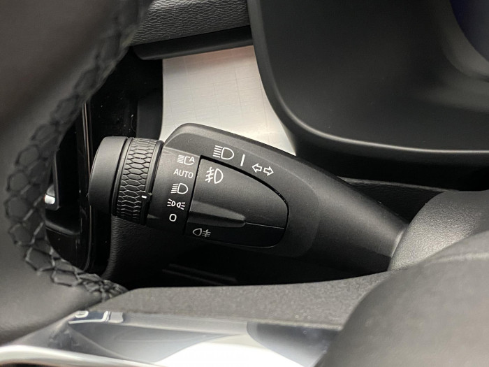 Volvo XC40 B3 AUT PLUS BLACK EDITION