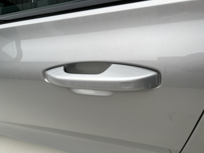 Volvo V60 T6 AWD RECHARGE PLUS DARK AUT