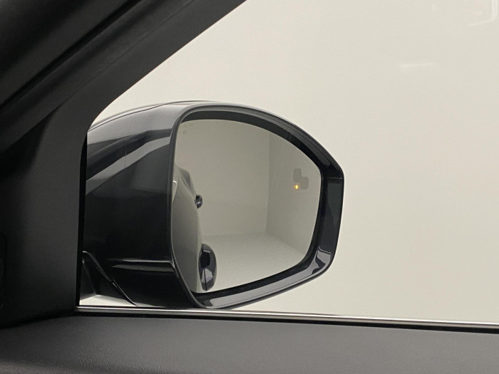 Jaguar E-Pace P250 SE  R-DYNAMIC REZERVACE 2.0 SE Dynamic