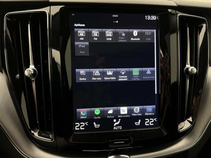 Volvo XC60 D3 MOMENTUM 1.maj. 2.0 d Momentum