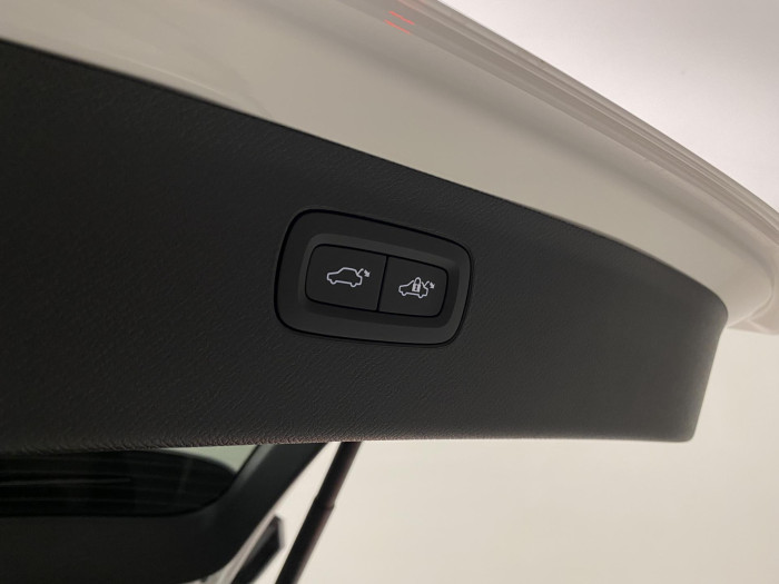 Volvo XC90 T8 AWD RECHARGE DARK PLUS 7m