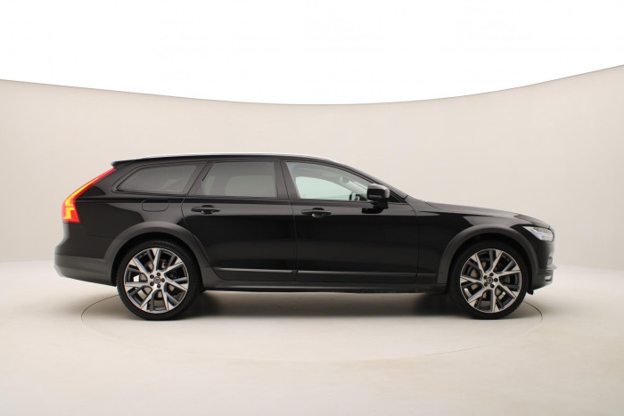 Volvo V90 CC D4 INSCRIPTION REZERVACE 2.0 d CC CC