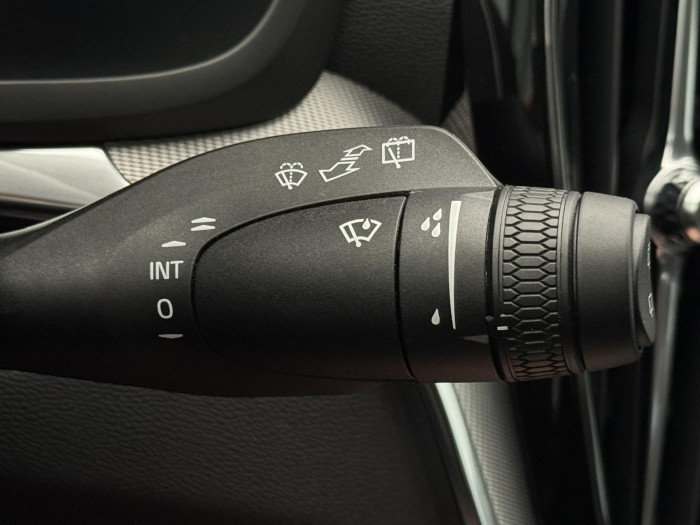 Volvo V60 B4 PLUS DARK CZ 1.maj