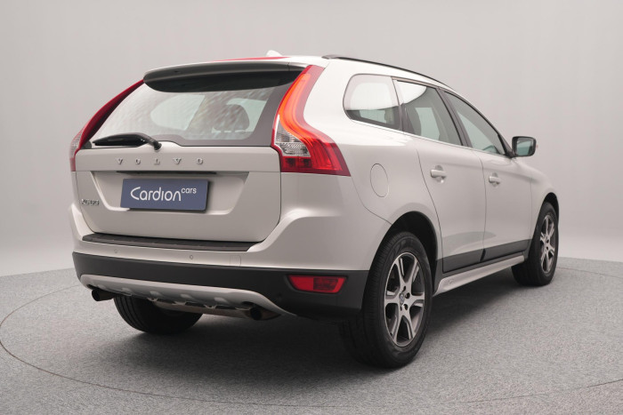 Volvo XC60 3.2 AWD MOMENTUM CZ 3.2 Momentum