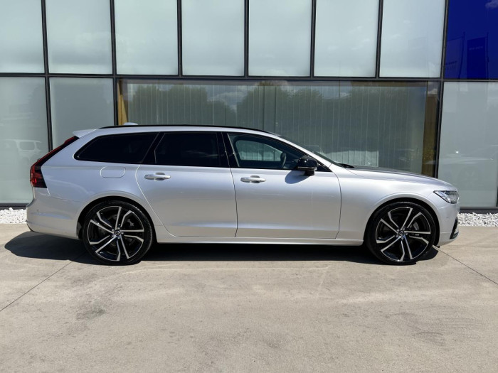 Volvo V90 B5 AWD R-DESIGN Aut 1.maj.