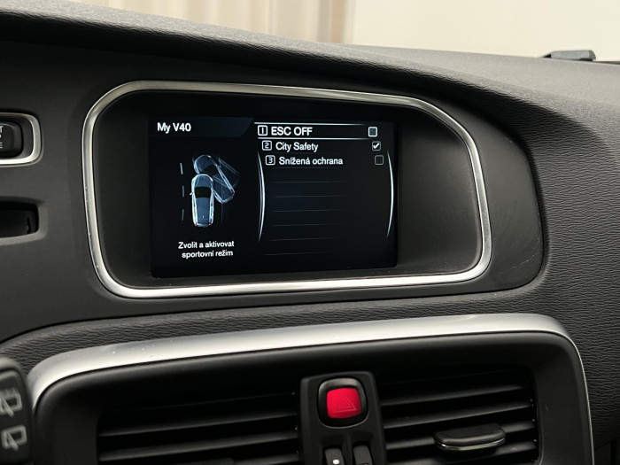 Volvo V40 D2 INSCRIPTION 2.0 d