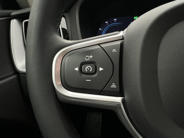 Volvo XC60 B4 AWD MOMENTUM AUT 1.maj. 2.0 Momentum