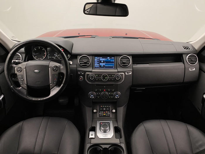 Land Rover Discovery 3.0 TDV6 S AWD REZERVACE