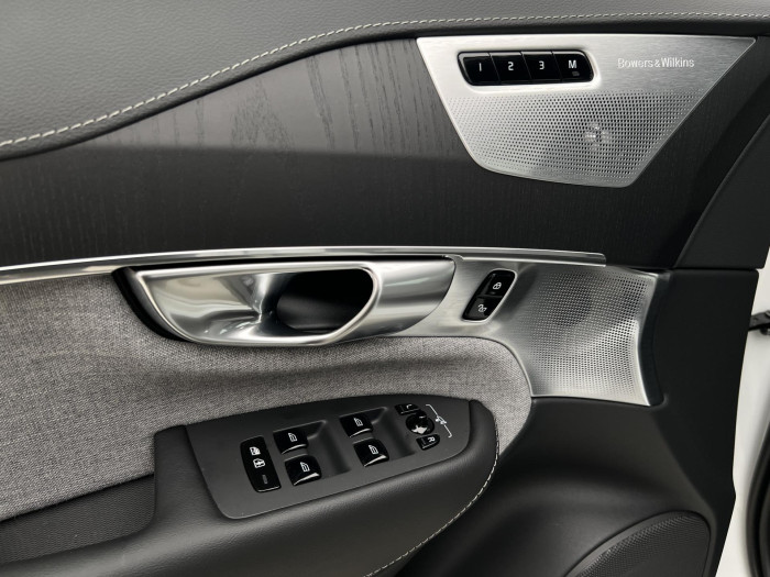 Volvo XC90 T8 AWD RECHARGE ULT. BRIGHT