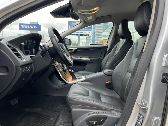 Volvo XC60 D4 AWD LUXURY EDITION Aut CZ 2.4 d Luxury Edition
