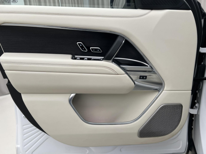 Land Rover Range Rover P550e AUTOBIOGRAPHY AWD AUT CZ