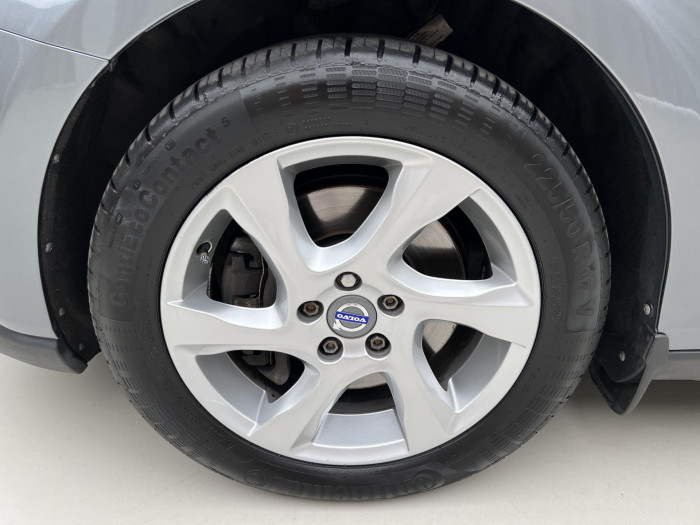 Volvo V40 CC D3 MOMENTUM 2.0 d CC CC Momentum