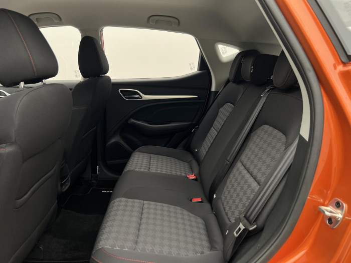 MG ZS 1.5 ESSENTIAL PLUS CZ 1.maj.