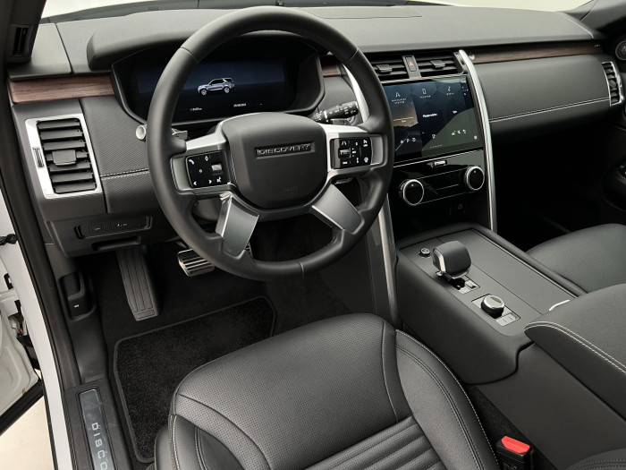 Land Rover Discovery D250 DYNAMIC SE AWD AUT CZ 3.0 d Dynamic SE