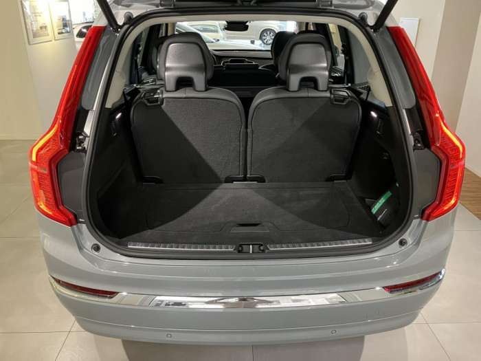 Volvo XC90 B5 AWD AUT BRIGHT PLUS 7-míst