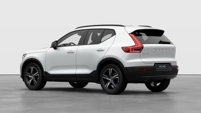 Volvo XC40 B3 AUT DARK PLUS