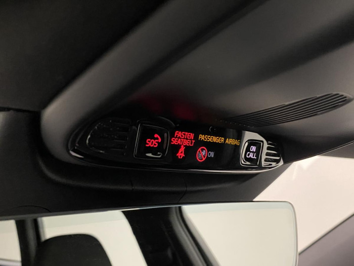 Volvo V90 D4 AWD MOMENTUM REZERVACE 2.0 d Momentum