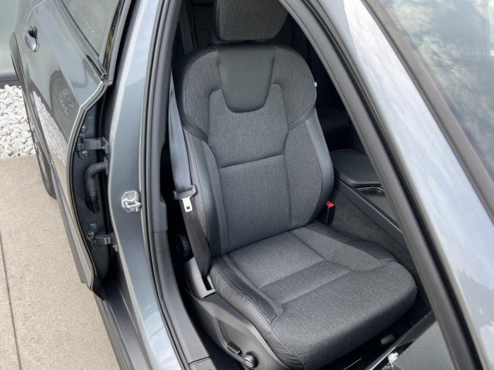 Volvo V90 CROSS COUNTRY D4 AWD Aut 1.maj 2.0 d