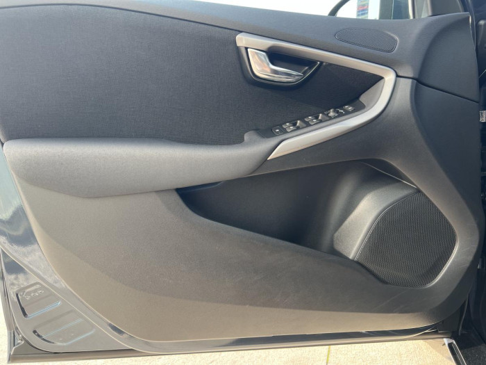 Volvo V40 D2 NAVIGACE Aut 1.maj. 2.0 d