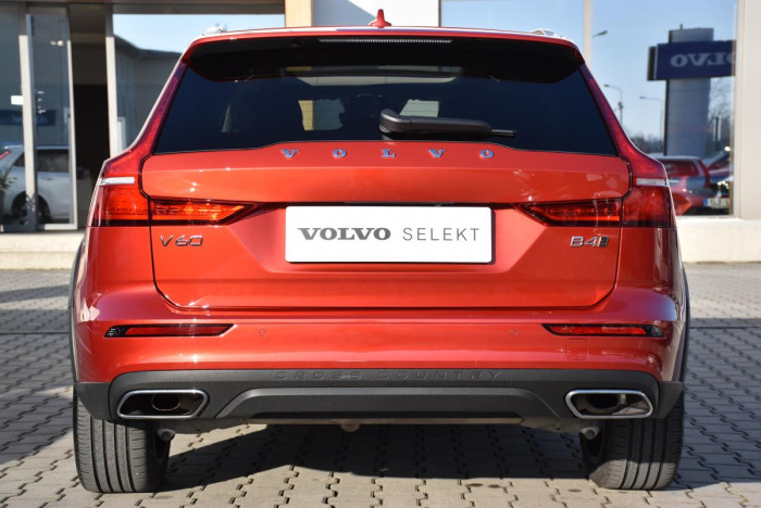 Volvo V60 CC B4 AWD ADVANCED REZERVACE 2.0 CC CC
