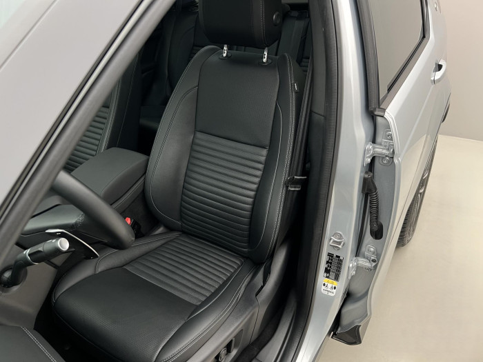 Land Rover Discovery Sport P300e DYNAMIC SE REZERVACE 1.5 Dynamic SE