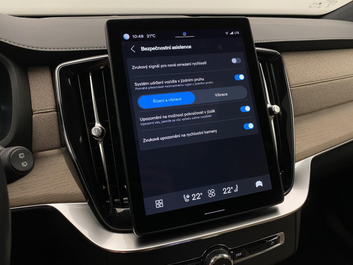 Volvo XC90 T8 AWD RECHARGE DARK ULTRA 7