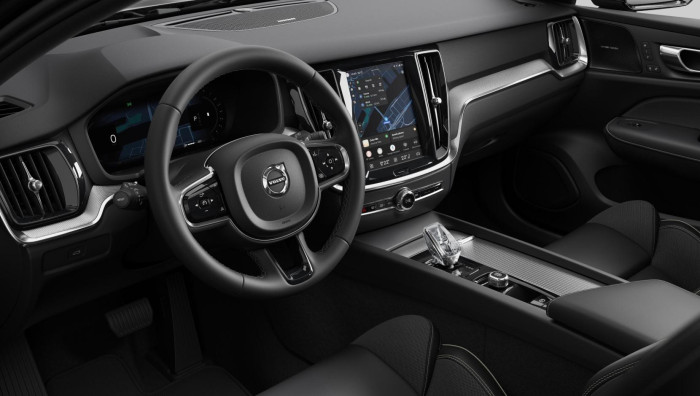 Volvo V60 B4 PLUS DARK AUT