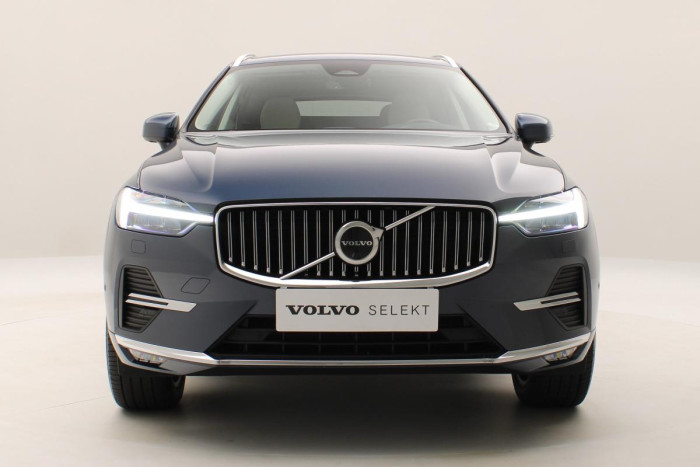 Volvo XC60 B4 AWD ULTIMATE AUT REZERVACE