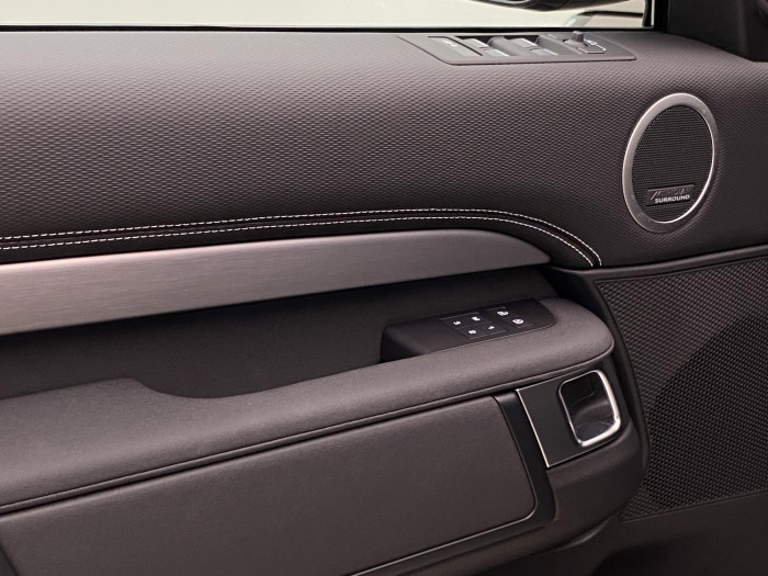 Land Rover Discovery D250 Dynamic SE REZERVACE 3.0 d Dynamic SE