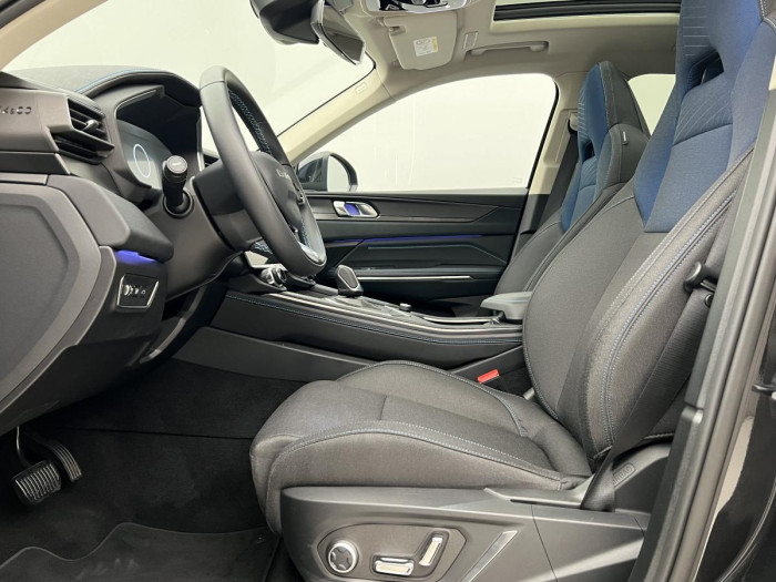 Lynk & Co 01 PHEV DCT 1.maj.